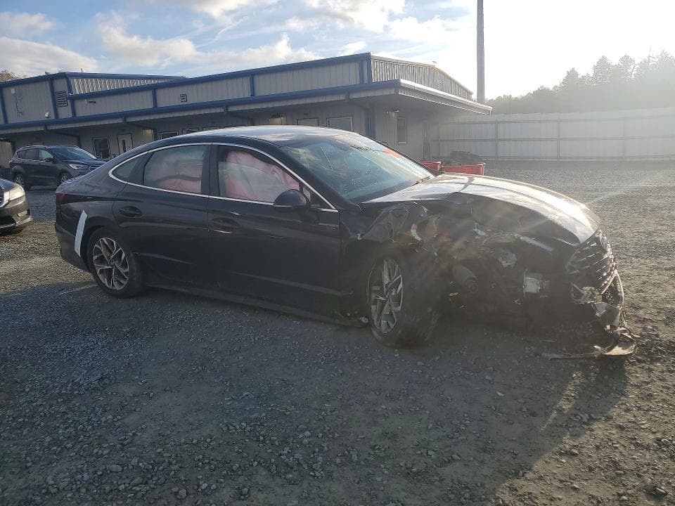 2021 HYUNDAI SONATA SEL 4
