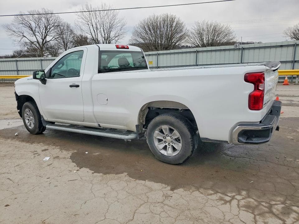 2024 CHEVROLET SILVERADO C1500 2