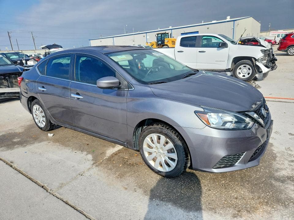 2018 NISSAN SENTRA S 4