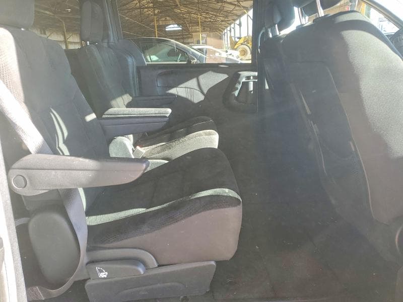 2018 DODGE GRAND CARAVAN SE 11