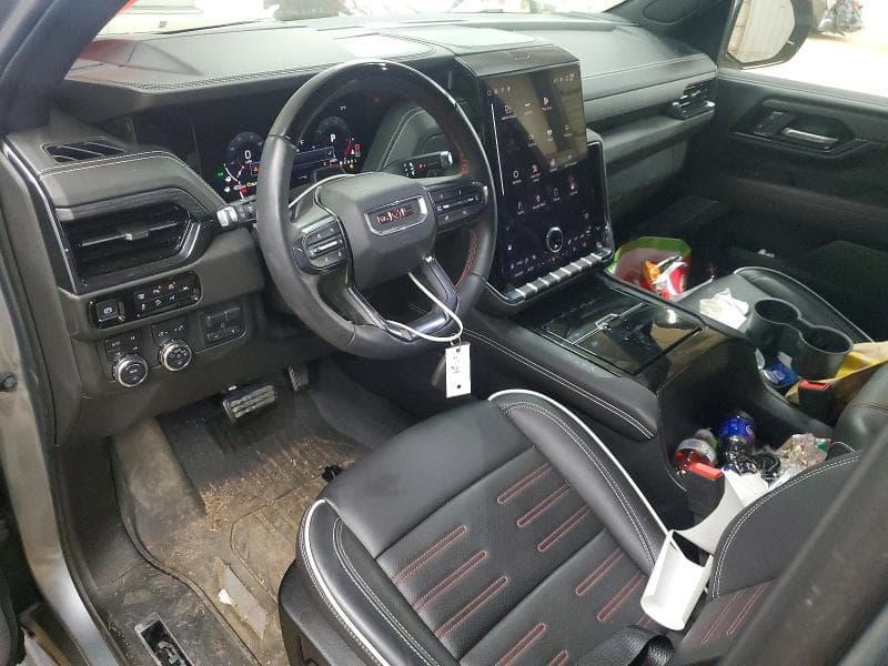 2025 GMC YUKON AT4 ULTIMATE 8