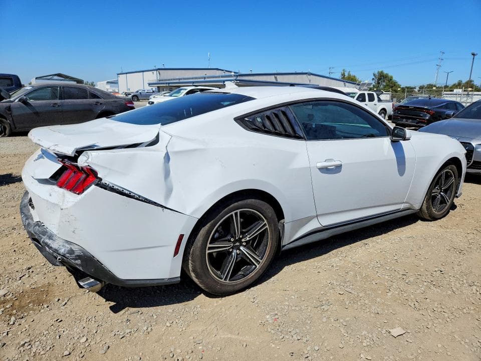 2025 FORD MUSTANG 3