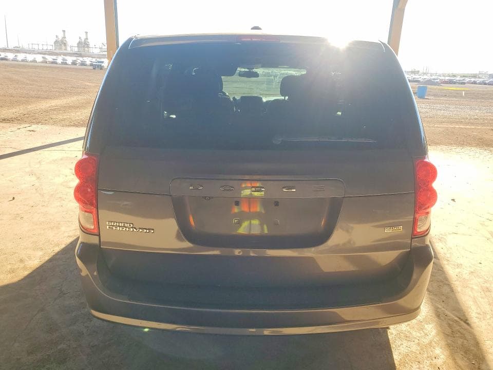 2018 DODGE GRAND CARAVAN SE 6