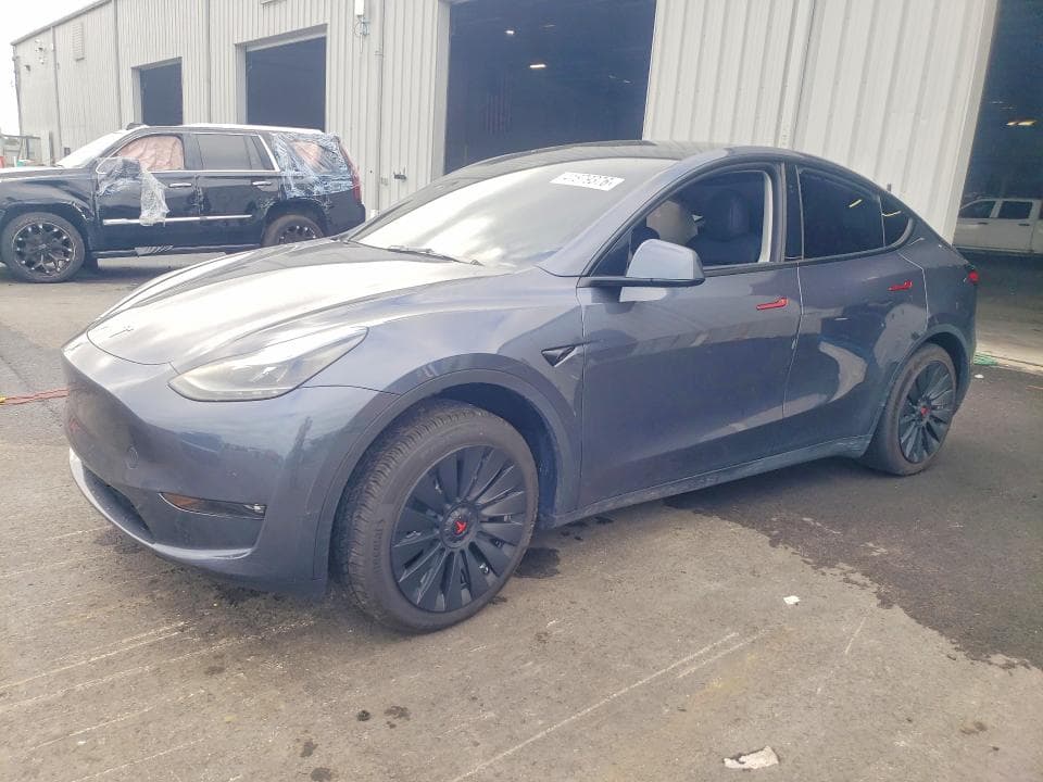 2023 TESLA MODEL Y - 1