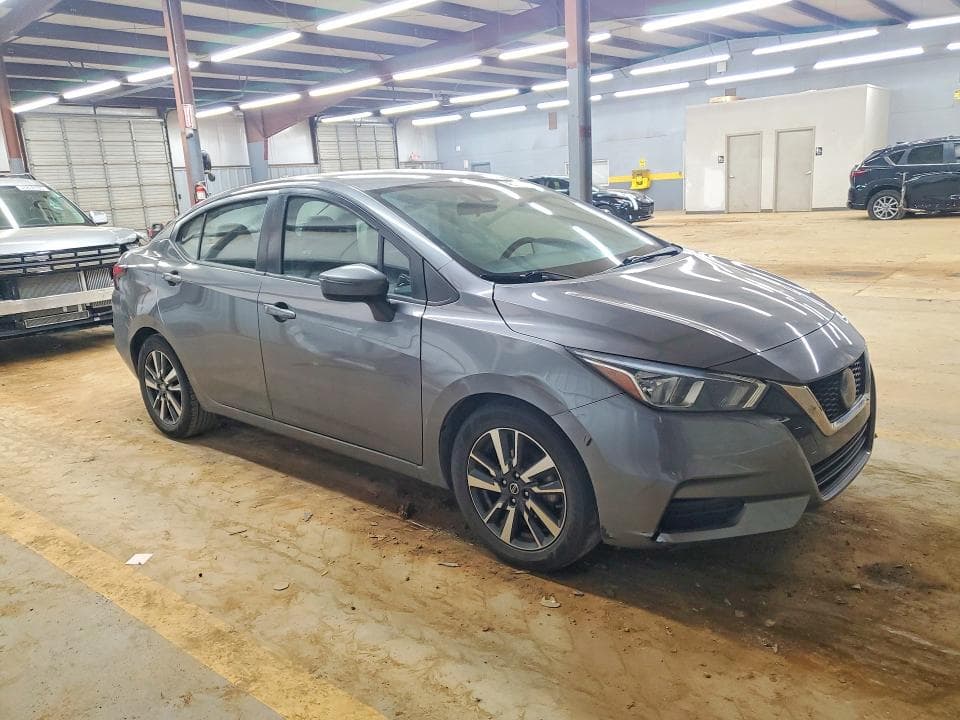 2020 NISSAN VERSA SV 4