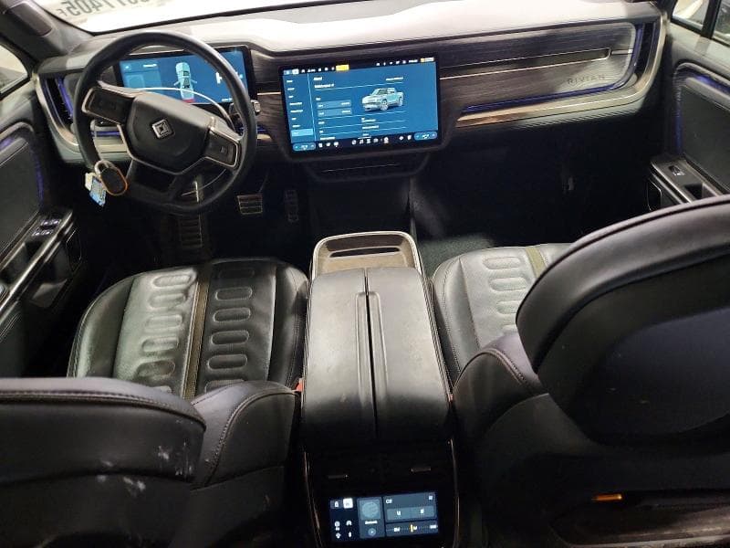 2022 RIVIAN R1T ADVENTURE 8