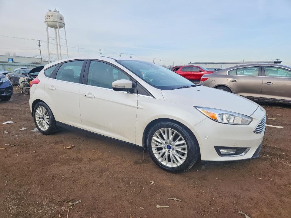 2017 FORD FOCUS TITANIUM 4