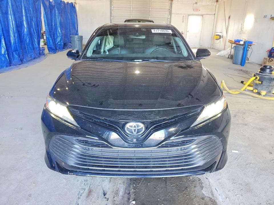 2018 TOYOTA CAMRY XLE 5