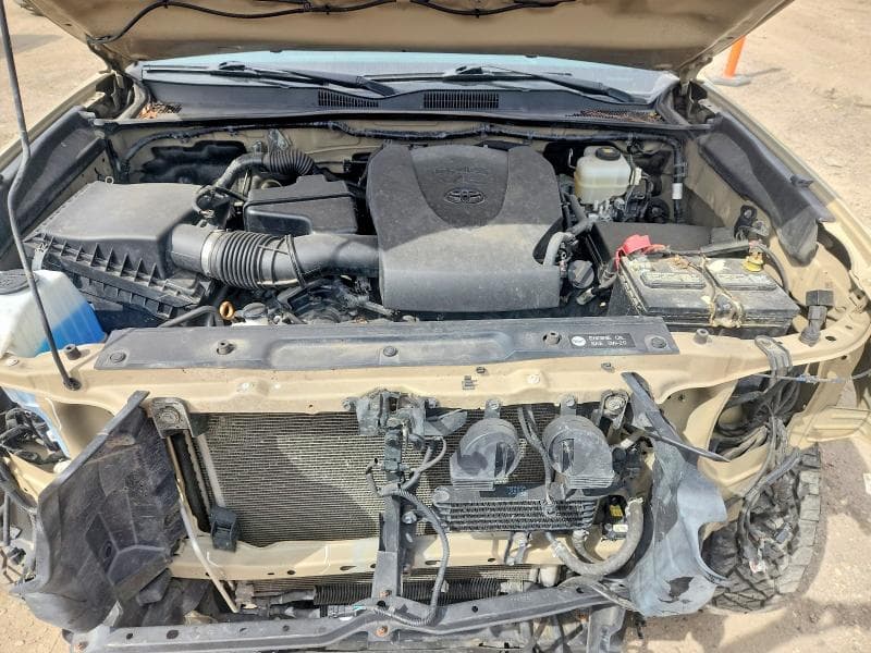 2018 TOYOTA TACOMA SR V6 11
