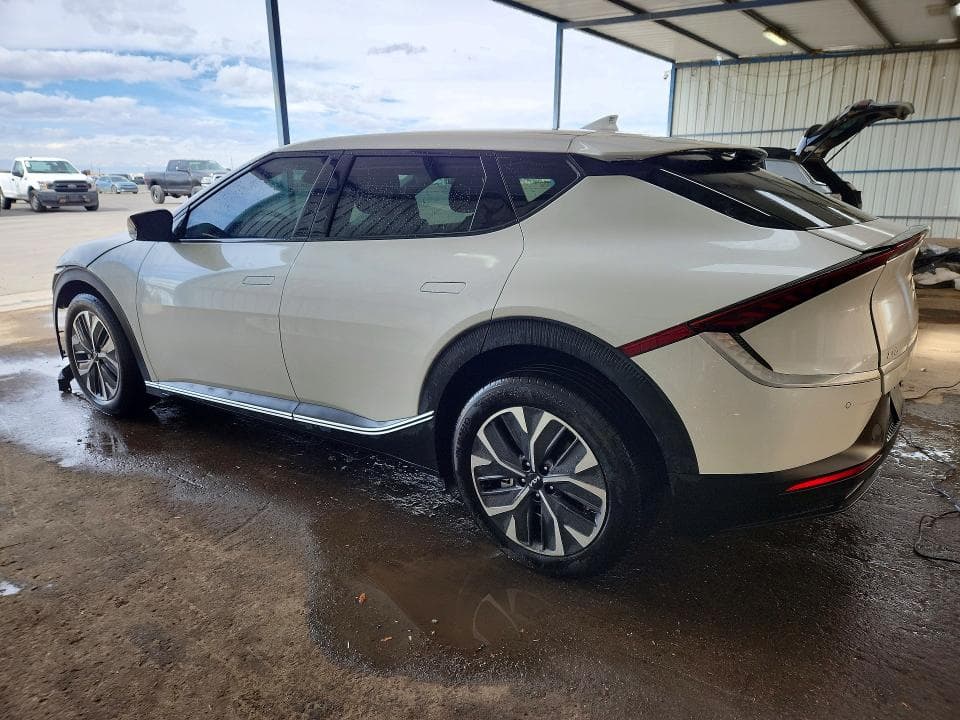 2024 KIA EV6 LIGHT LONG RANGE 2