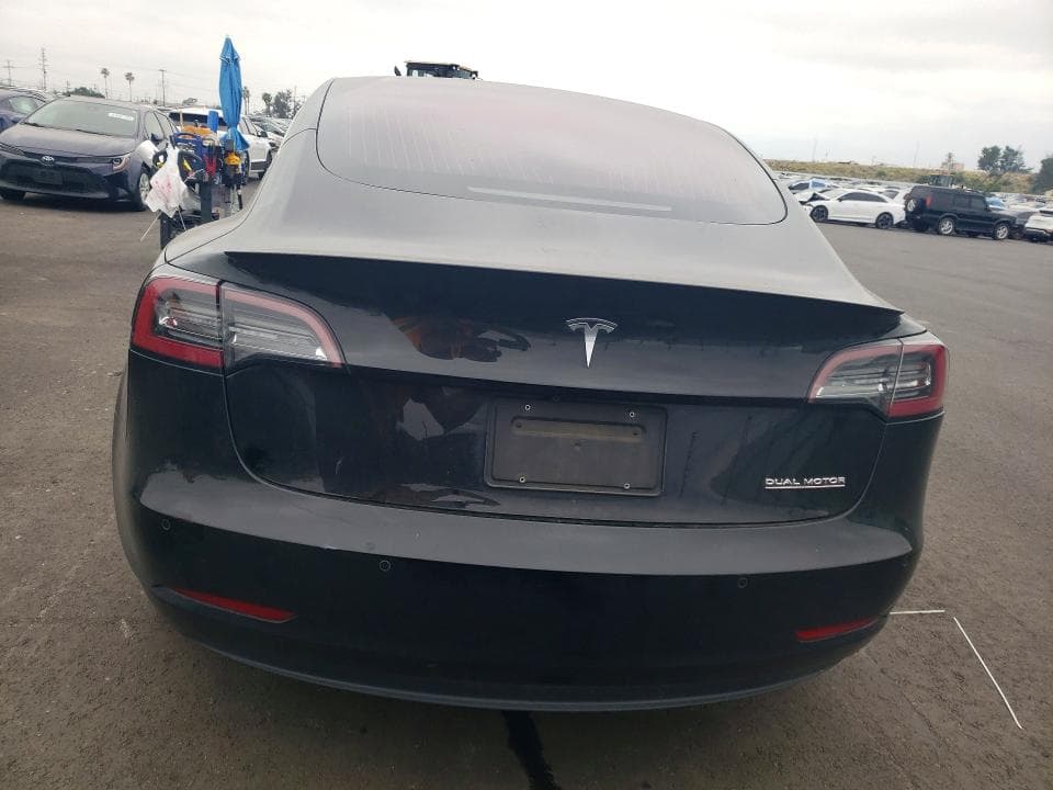 2018 TESLA MODEL 3 6
