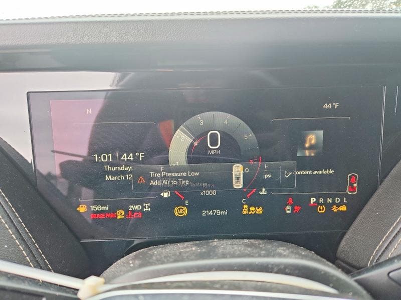 2025 GMC YUKON XL ELEVATION 9