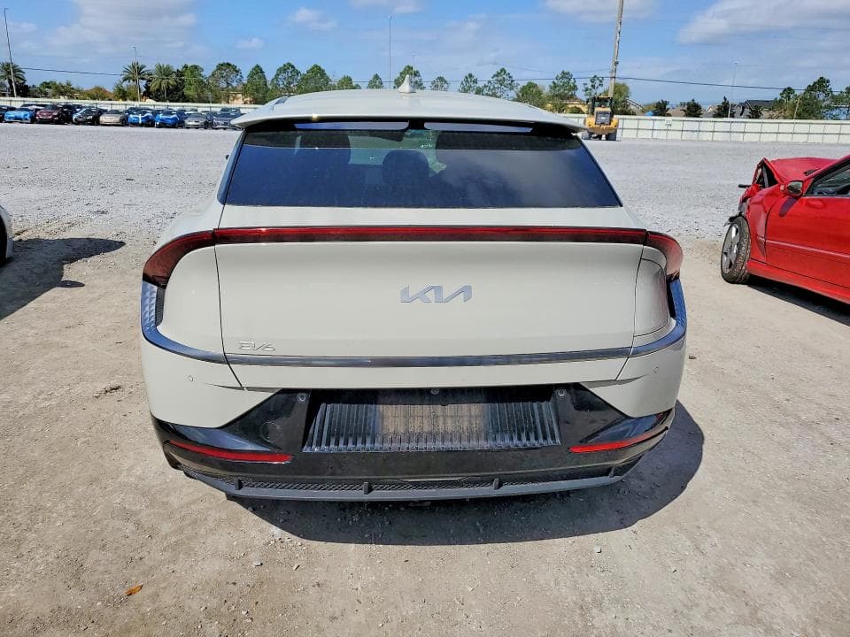 2022 KIA EV6 WIND 6