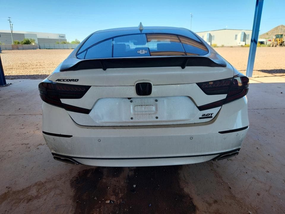 2020 HONDA ACCORD TOURING 6
