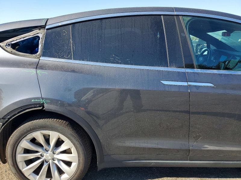 2019 TESLA MODEL X 11