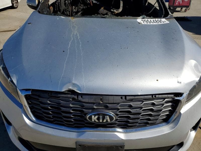 2019 KIA SORENTO 12