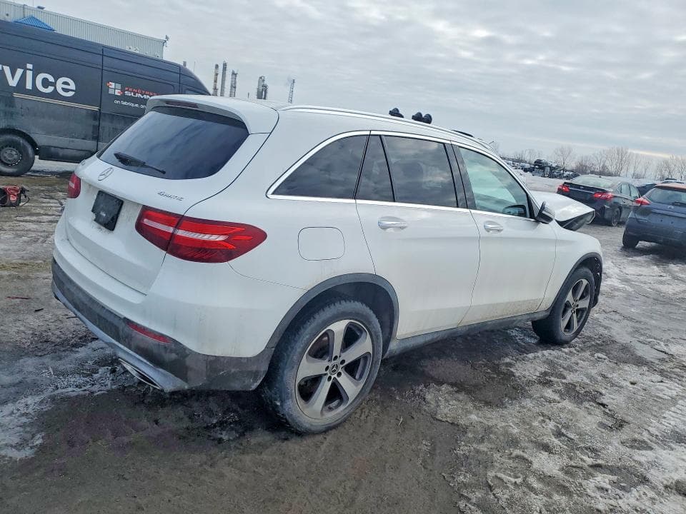 2018 MERCEDES BENZ GLC 300 4MATIC 3