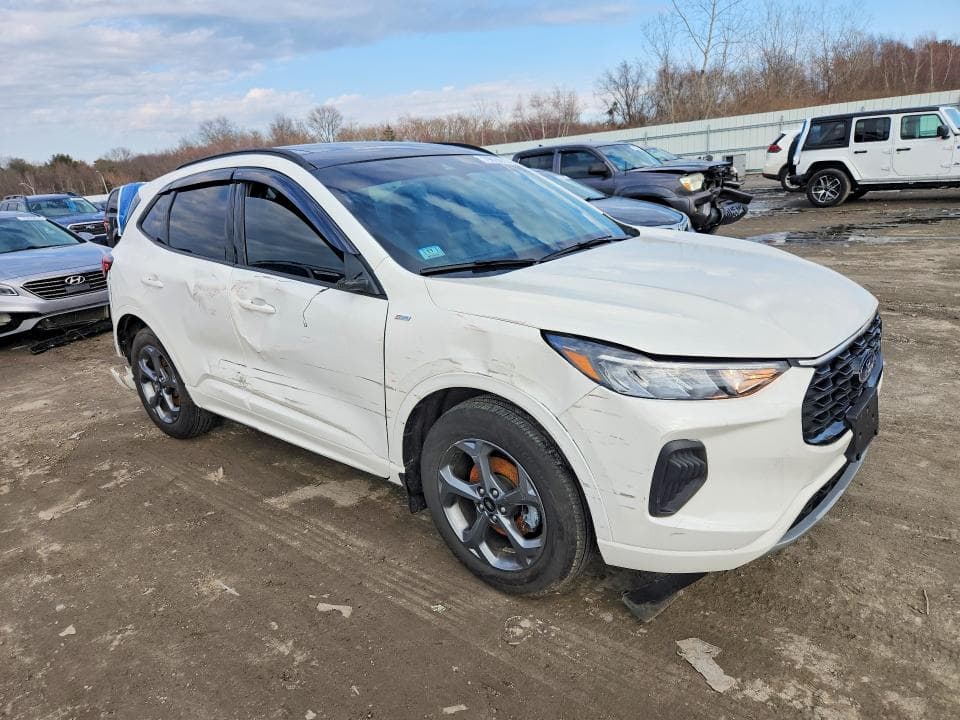 2023 FORD ESCAPE ST LINE 4