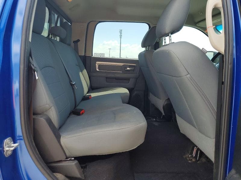 2019 RAM 1500 CLASSIC SLT 10