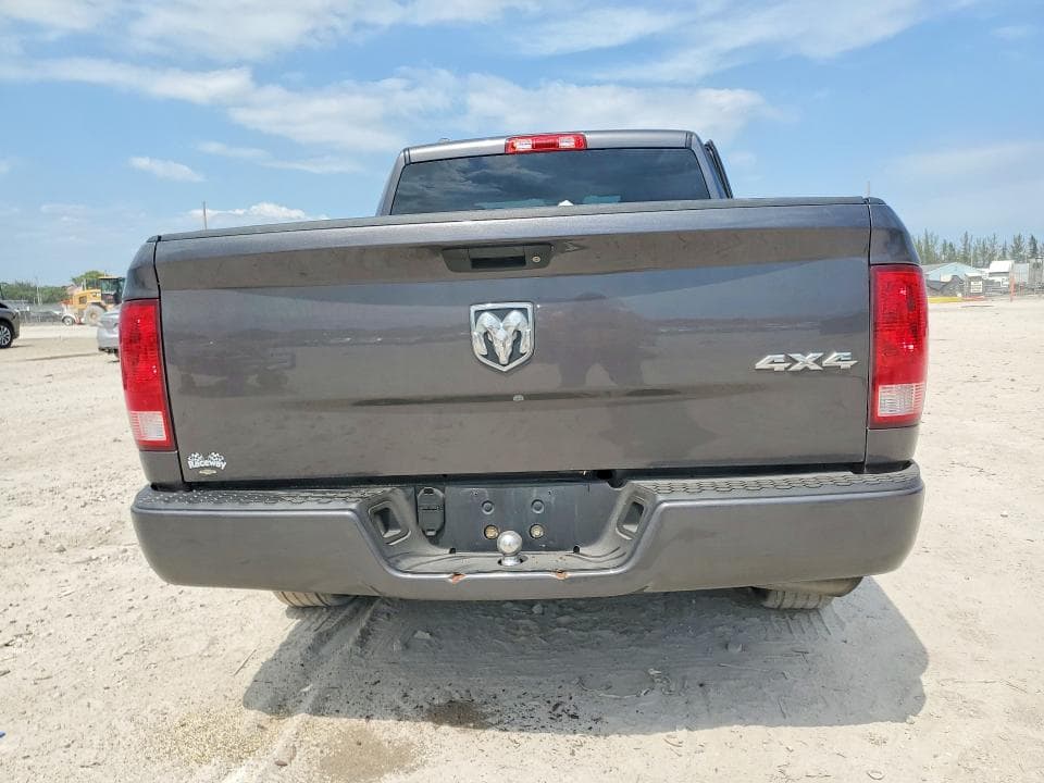 2017 RAM 1500 ST 6