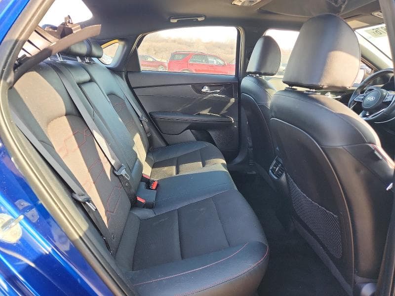 2021 KIA FORTE GT 10