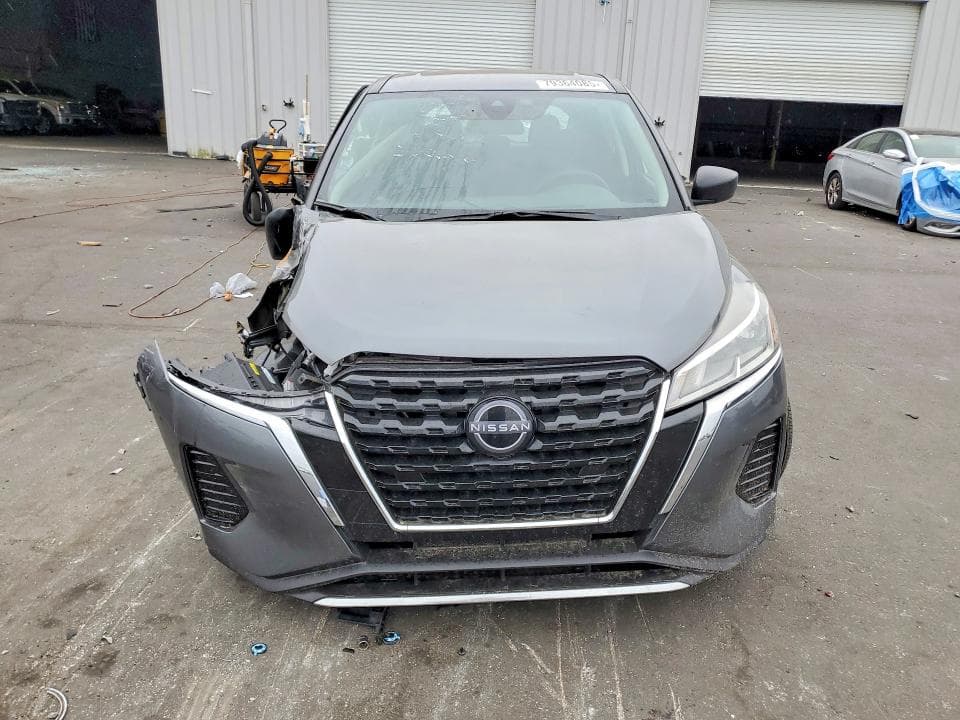 2024 NISSAN KICKS S 5