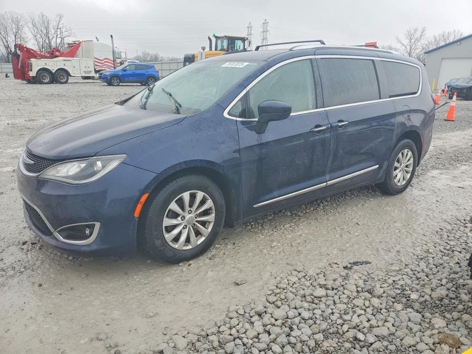 2019 CHRYSLER PACIFICA TOURING L