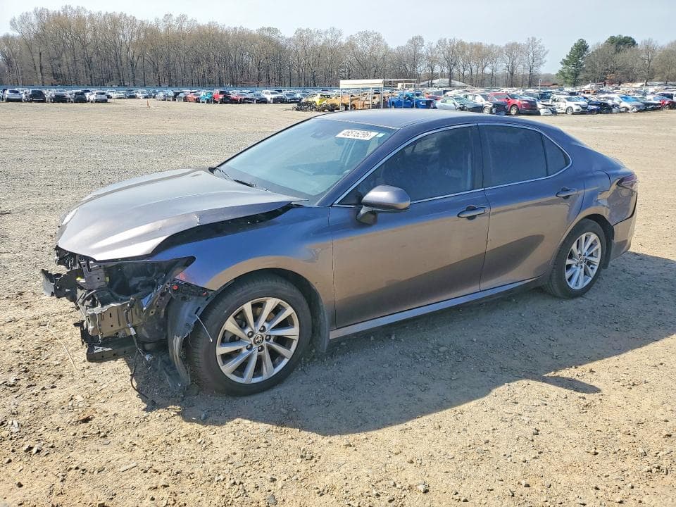2022 TOYOTA CAMRY LE - 1