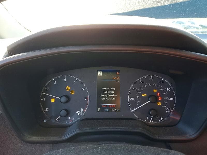 2025 TOYOTA COROLLA LE 9