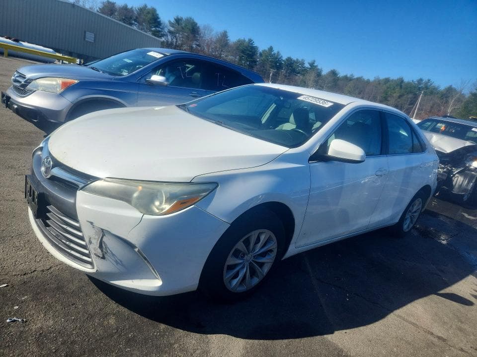 2015 TOYOTA CAMRY