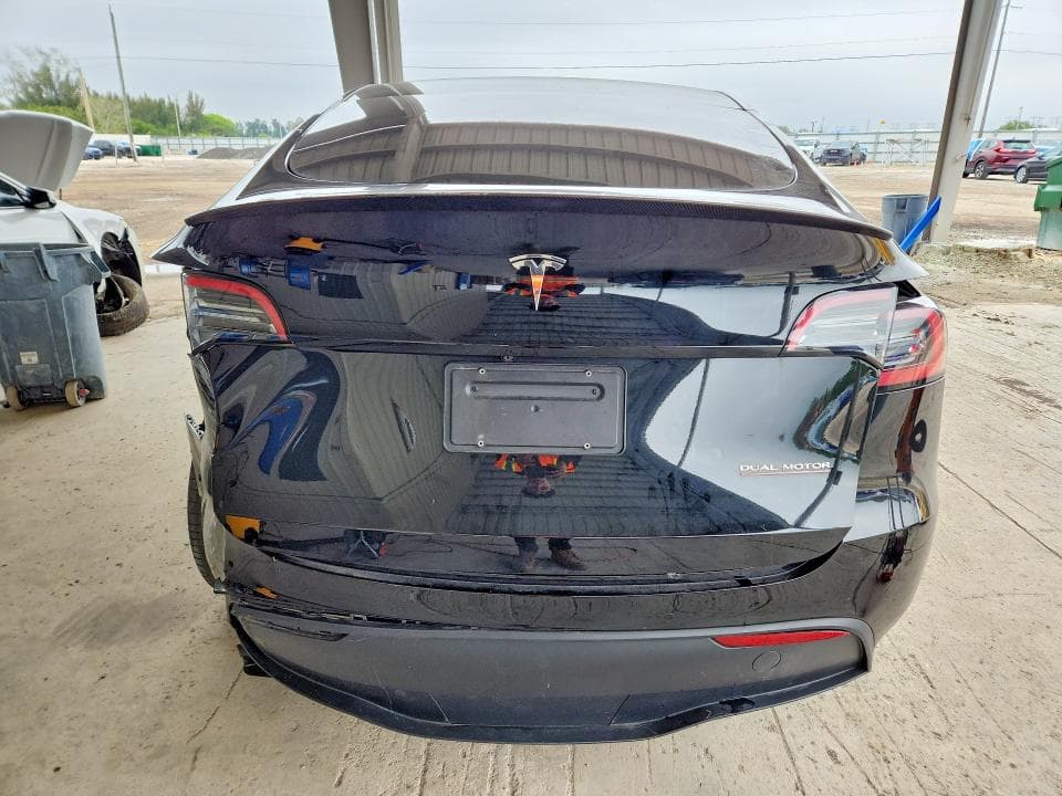 2022 TESLA MODEL Y 6