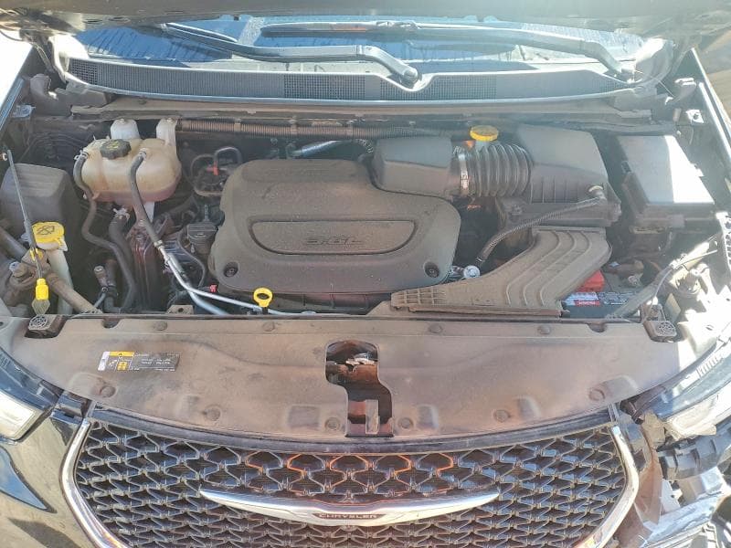 2023 CHRYSLER PACIFICA TOURING L 12
