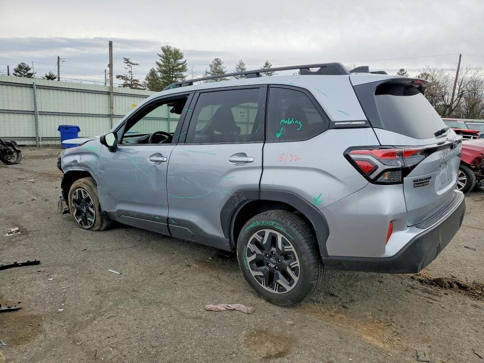 2025 SUBARU FORESTER PREMIUM 2