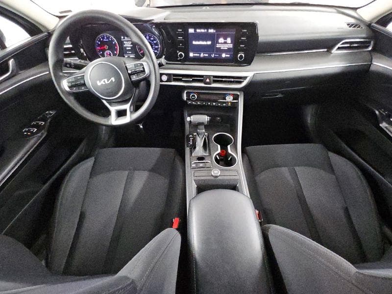 2022 KIA K5 LXS 8