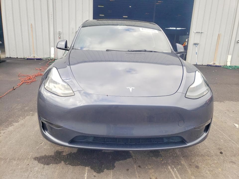 2023 TESLA MODEL Y 5