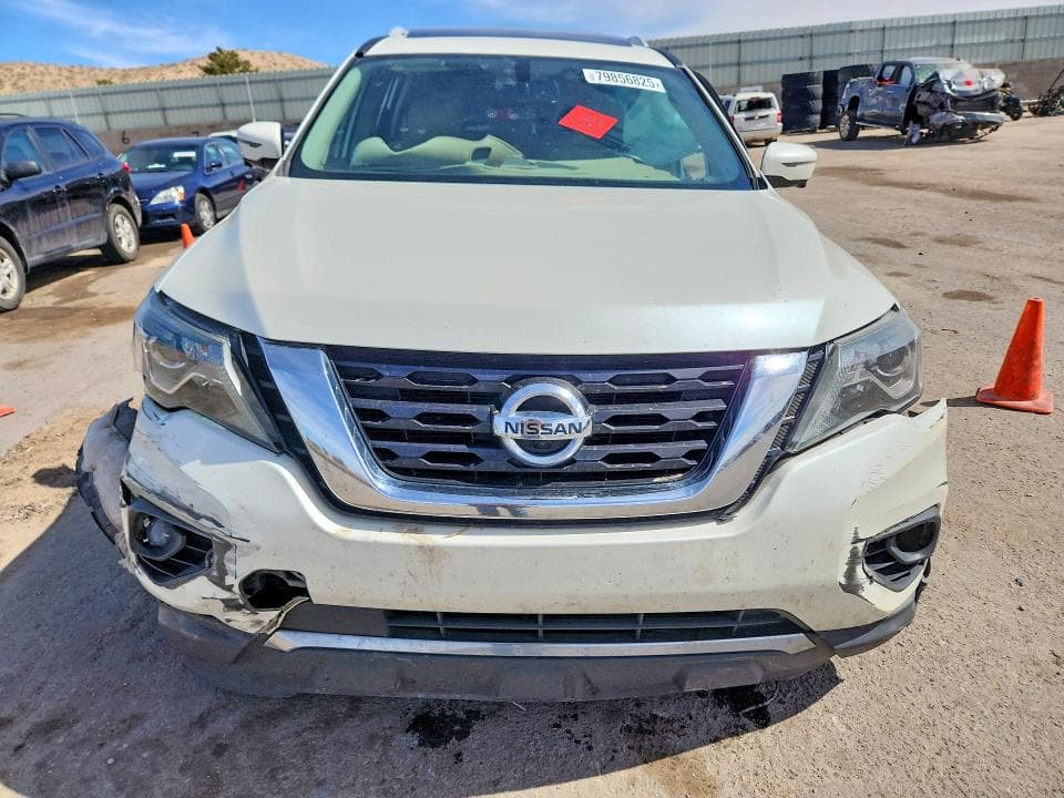 2017 NISSAN PATHFINDER PLATINUM 5