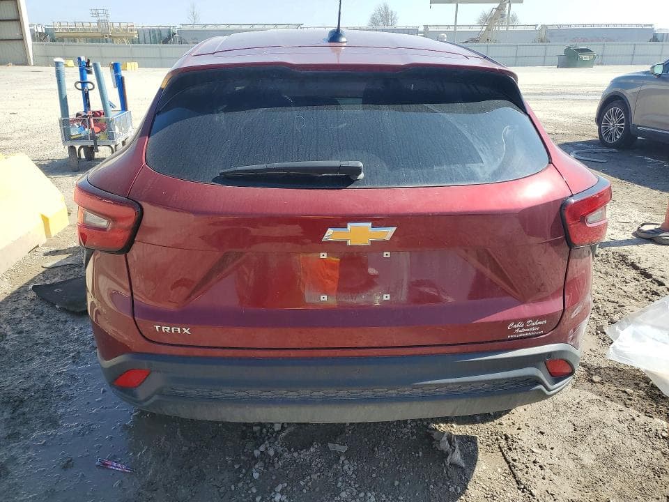 2025 CHEVROLET TRAX LS 6