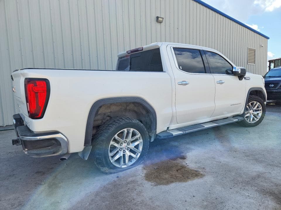 2022 GMC SIERRA C1500 SLT 3