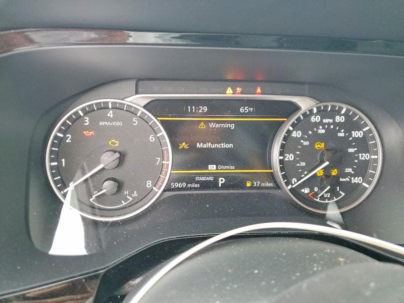 2025 NISSAN PATHFINDER SL 9