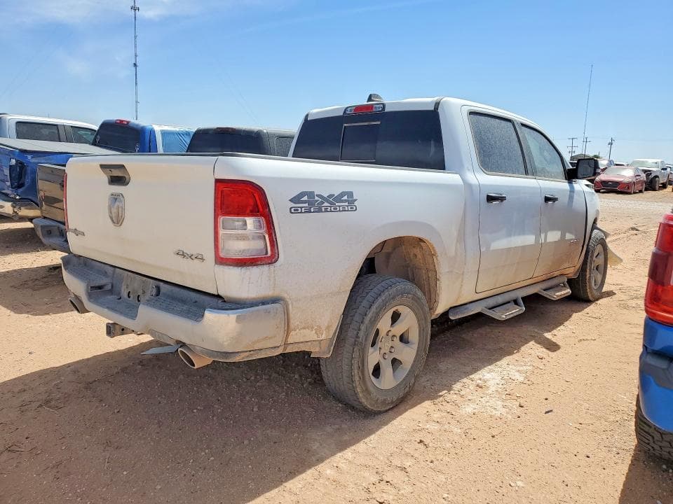 2023 RAM 1500 BIG HORN 3