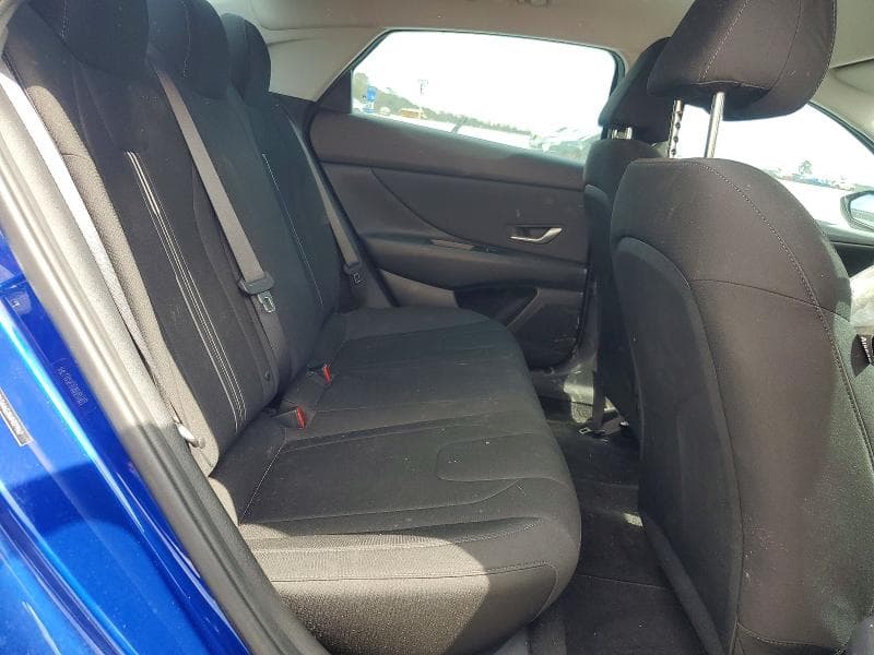 2021 HYUNDAI ELANTRA SEL 10
