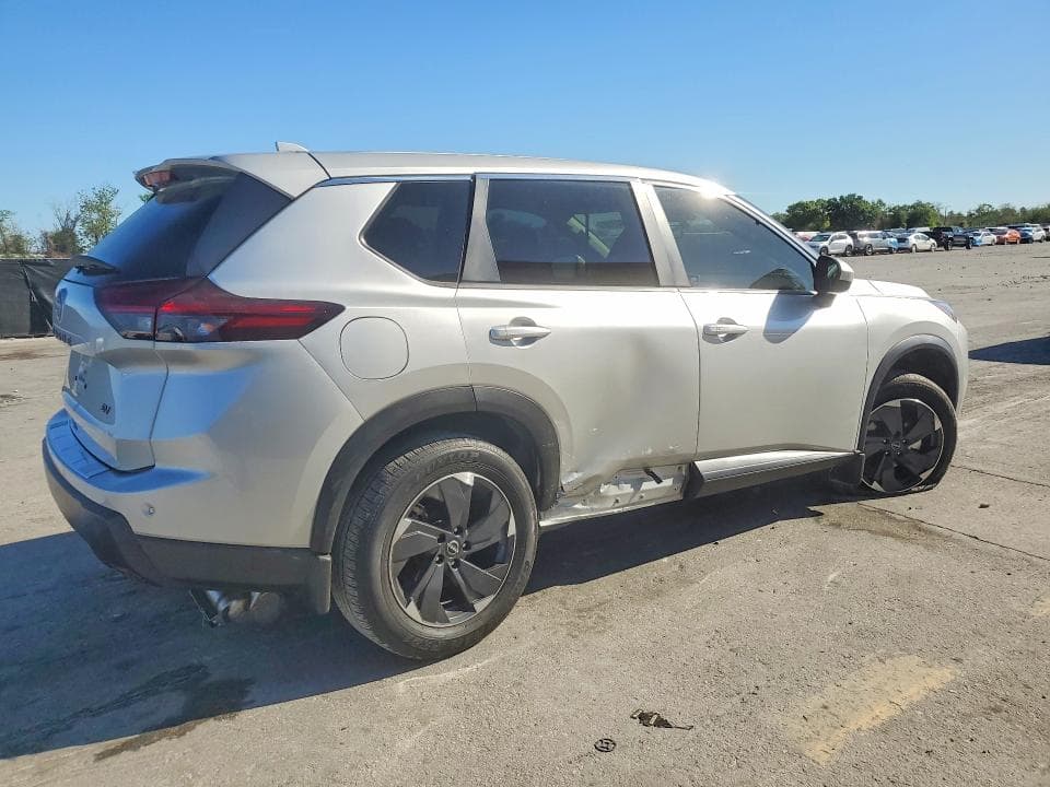 2024 NISSAN ROGUE SV 3