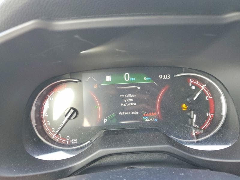 2025 TOYOTA RAV4 LE 9