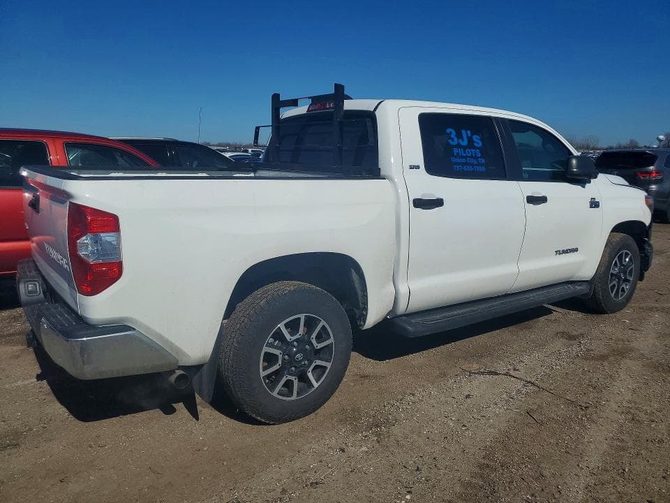2020 TOYOTA TUNDRA SR5 3