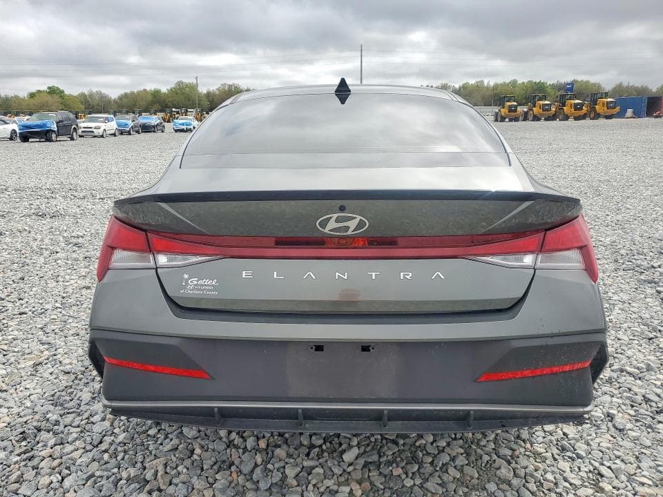 2025 HYUNDAI ELANTRA SEL SPORT 6