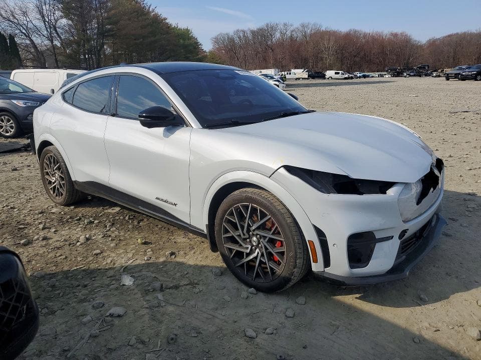 2021 FORD MUSTANG MACH-E GT 4