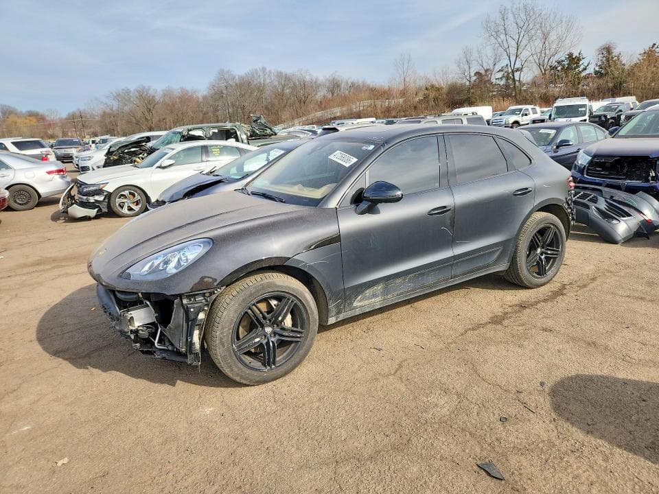 2015 PORSCHE MACAN S - 1