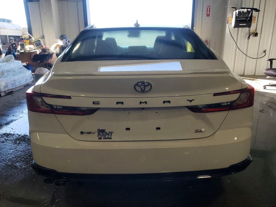 2025 TOYOTA CAMRY SE 6