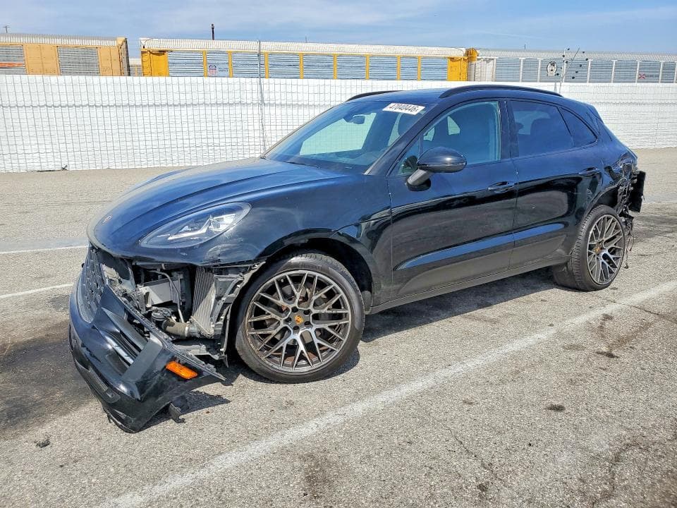 2019 PORSCHE MACAN - 1