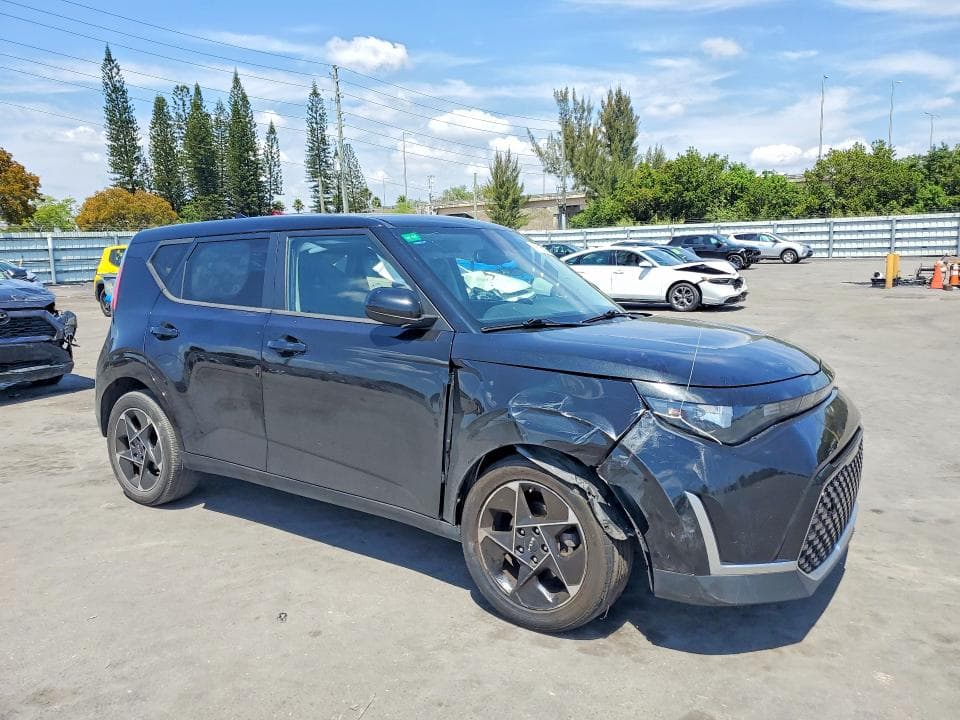 2023 KIA SOUL EX 4